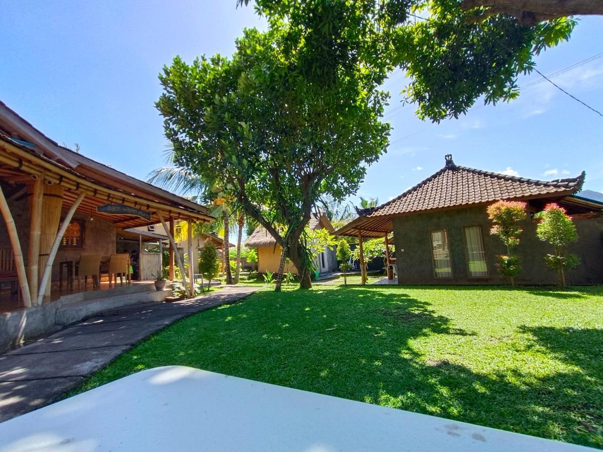 Menjangan View Bed and Breakfast Banyuwedang Buitenkant foto