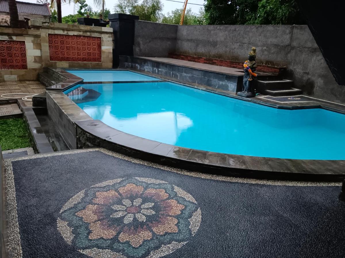 Menjangan View Bed and Breakfast Banyuwedang Buitenkant foto