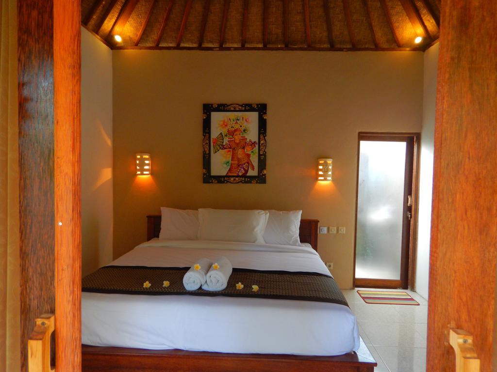 Menjangan View Bed and Breakfast Banyuwedang Buitenkant foto
