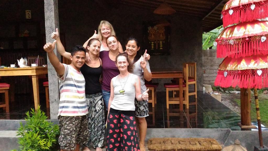 Menjangan View Bed and Breakfast Banyuwedang Buitenkant foto