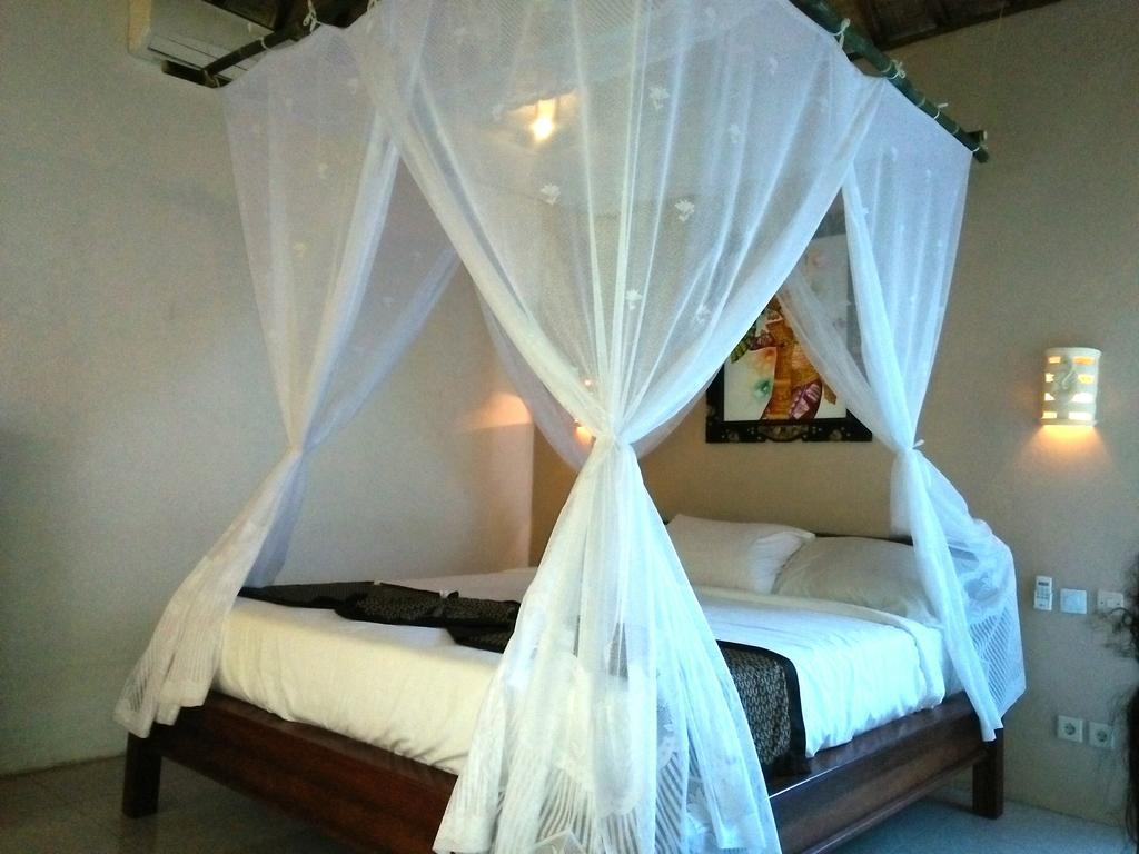 Menjangan View Bed and Breakfast Banyuwedang Buitenkant foto