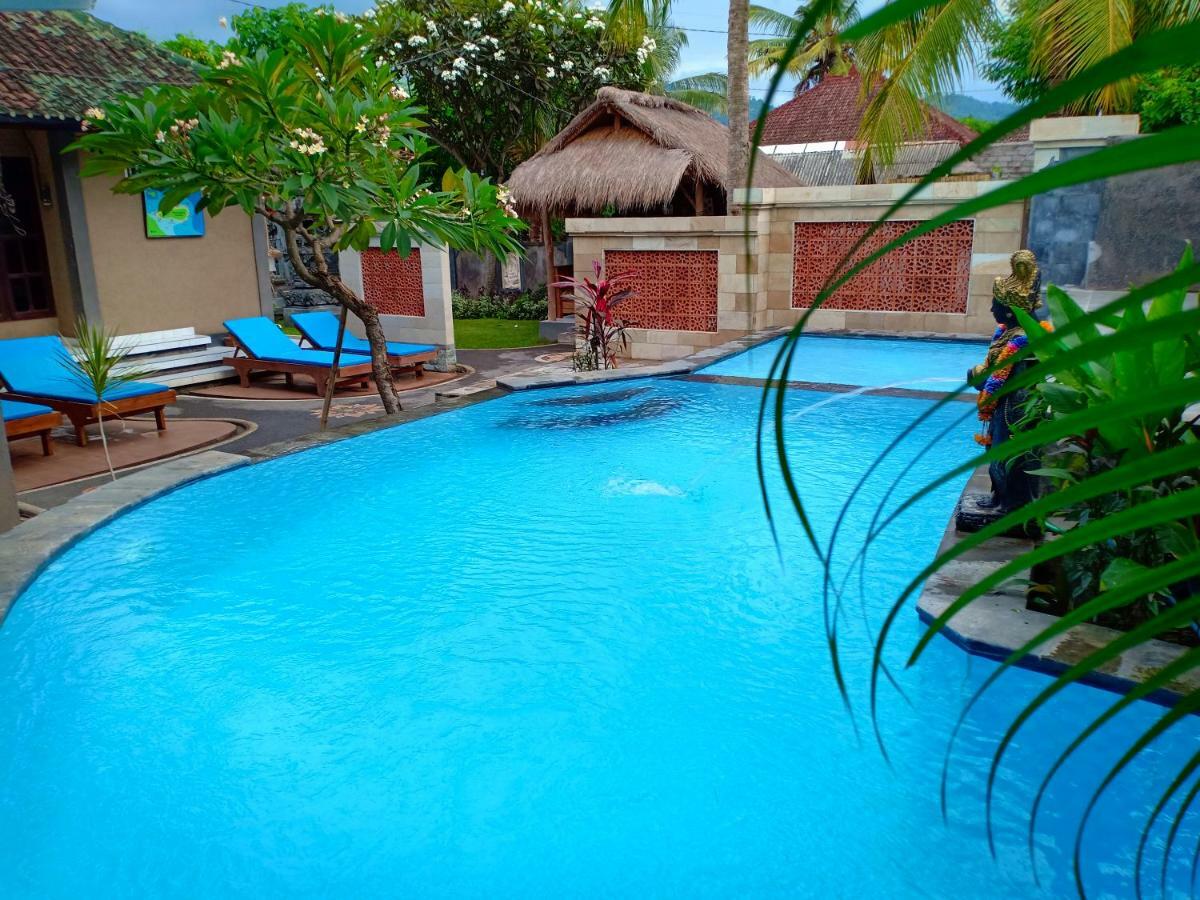 Menjangan View Bed and Breakfast Banyuwedang Buitenkant foto